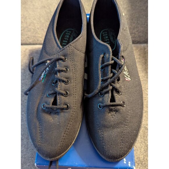 LA Gear Womens Black Canvas Lifestyle Casual Shoes Size 9.5 - Picture 1 of 3